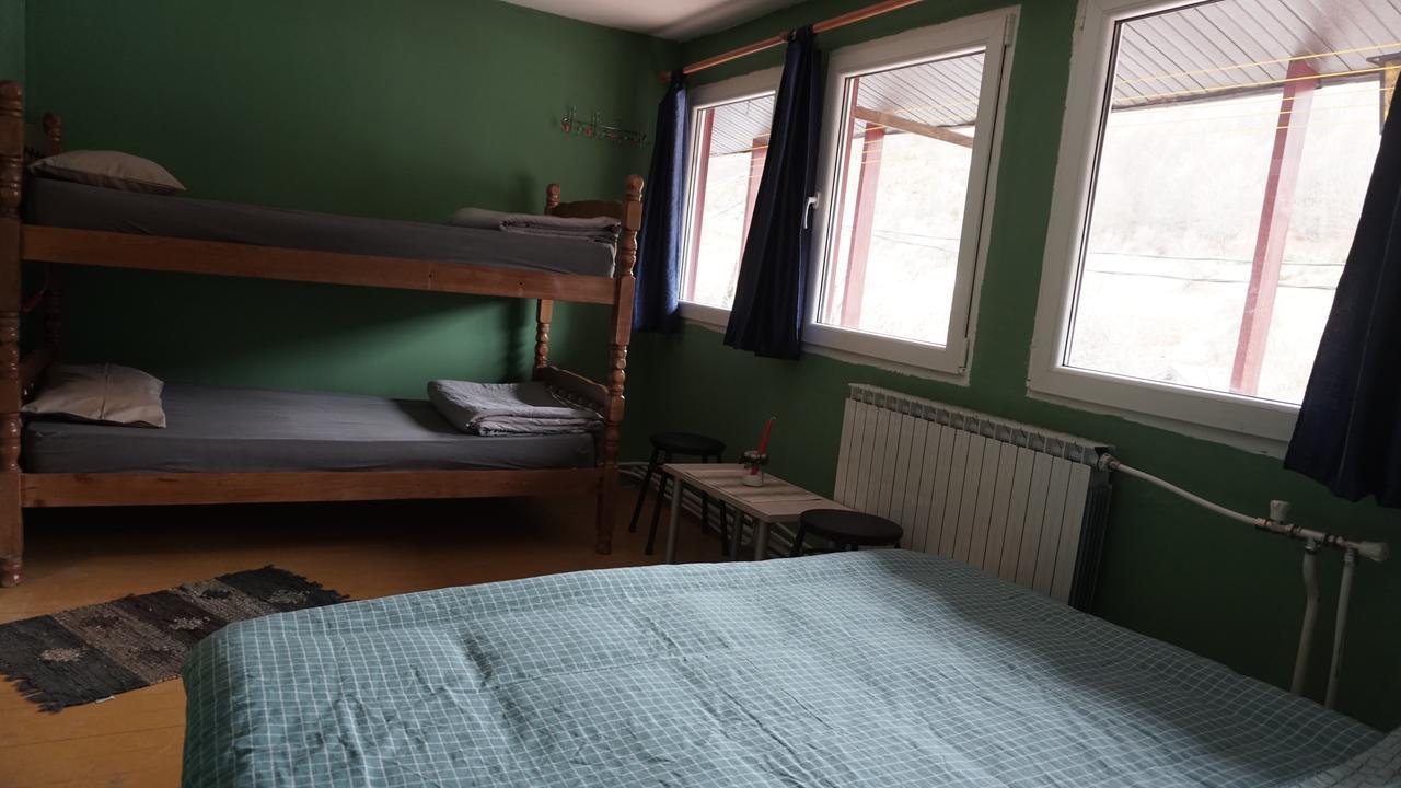 Vertical Hostel マヴロヴォ エクステリア 写真